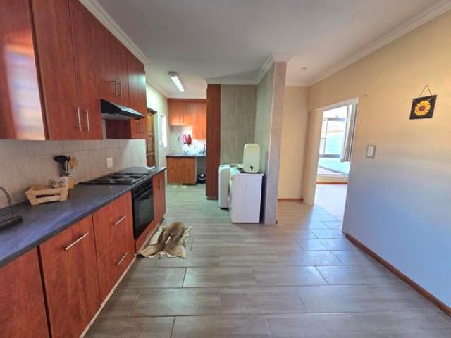 Townhouse for sale in Dr Kenneth Kaunda, North West