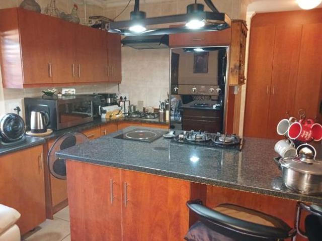 Townhouse for sale in Dr Kenneth Kaunda, North West
