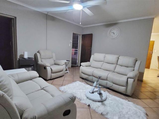 Townhouse for sale in Waterkloof, Gauteng