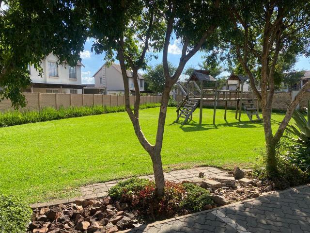 Townhouse for sale in Waterkloof, Gauteng