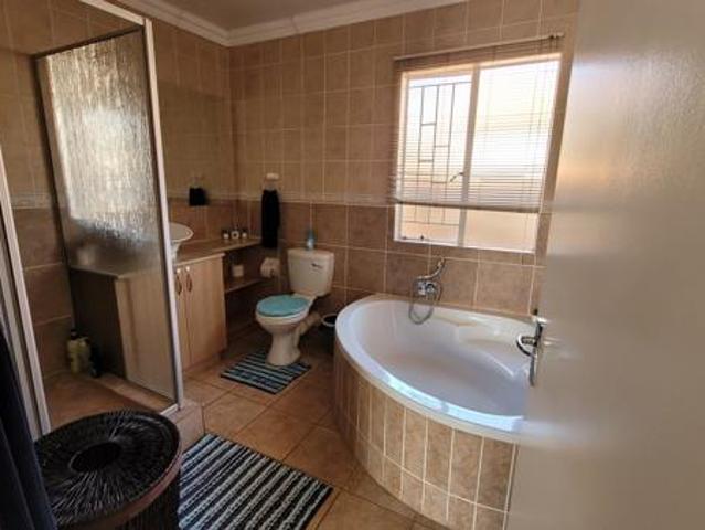 Townhouse for rent in Westonaria, Gauteng