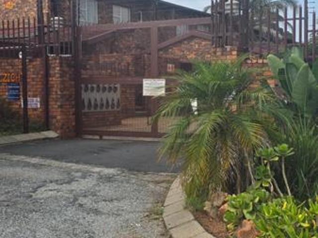 Townhouse for rent in Westonaria, Gauteng
