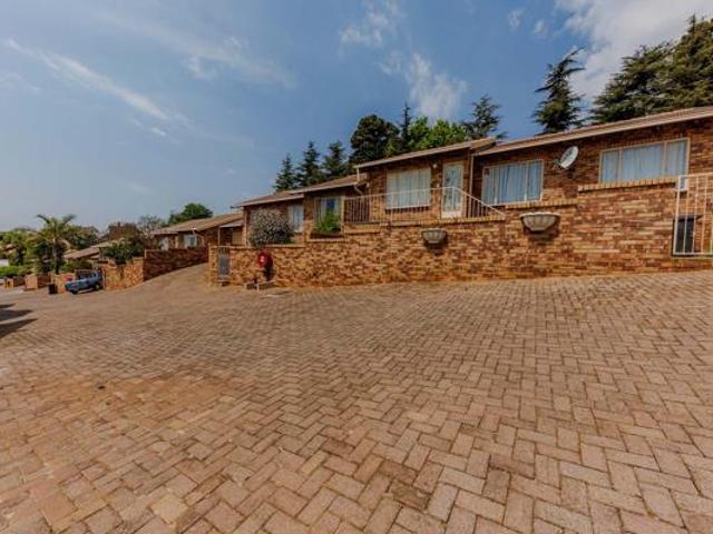 Townhouse for sale in Westonaria, Gauteng