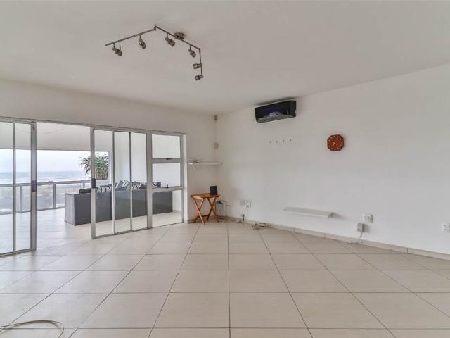 Townhouse for sale in Seaview, Kwazulu-natal
