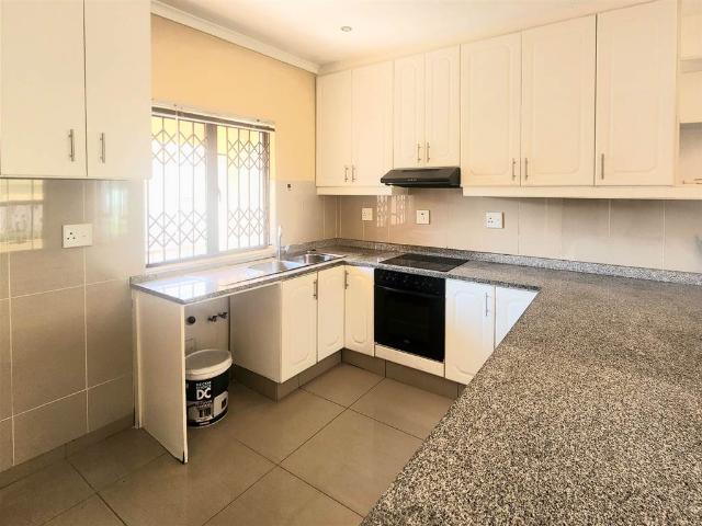 Townhouse for sale in Seaview, Kwazulu-natal