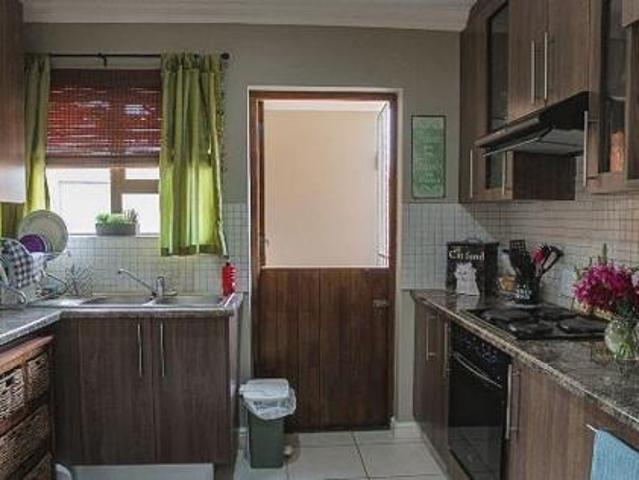 Townhouse for rent in Nelson Mandela Bay Ward 18, Nelson Mandela Bay Metropolitan Municipality