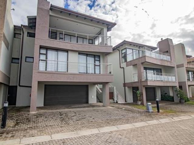 Townhouse for sale in Bisho, Eastern Cape