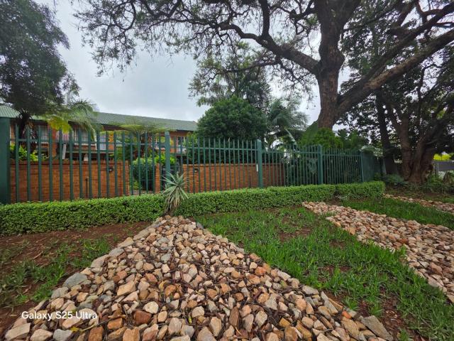 Townhouse for sale in Waterkloof, Gauteng