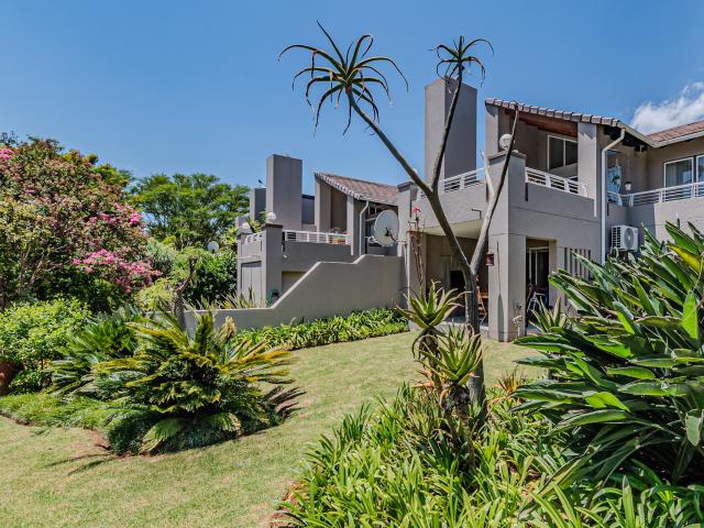 Townhouse for sale in Waterkloof, Gauteng