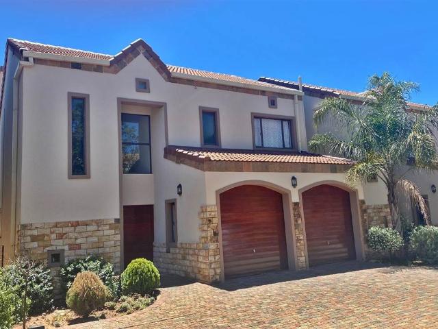 Townhouse for sale in Bloemfontein, Free State