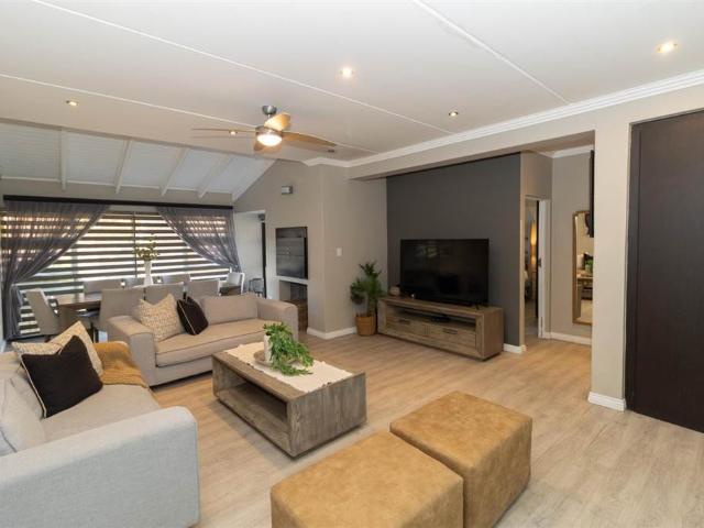 Townhouse for sale in Bloemfontein, Free State