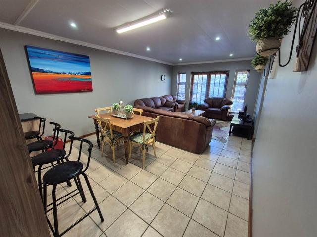 Townhouse for sale in Bloemfontein, Free State