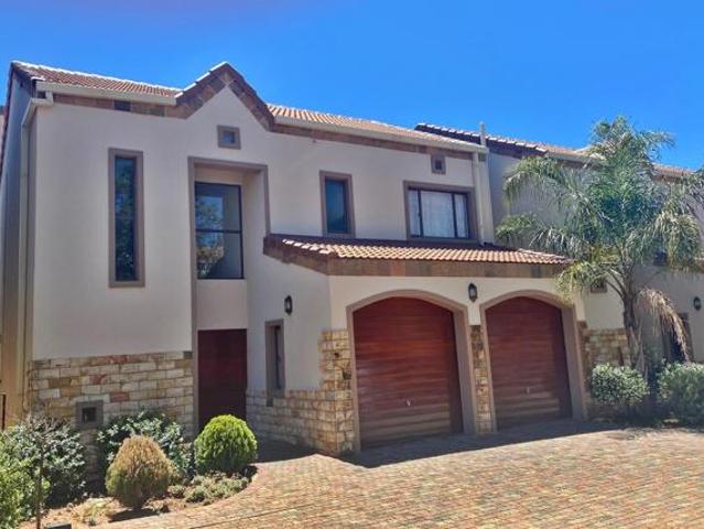 Townhouse for sale in Bloemfontein, Free State