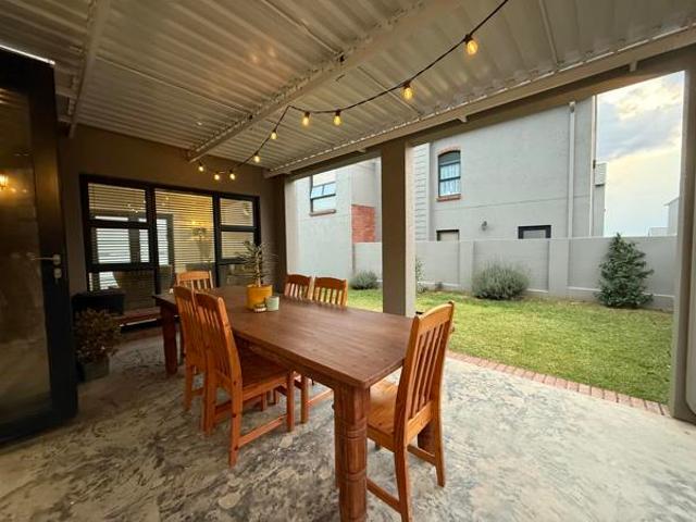 Townhouse for sale in Bloemfontein, Free State