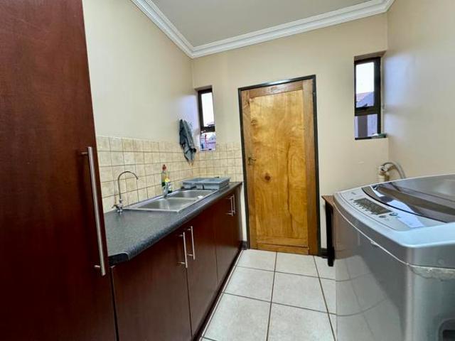 Townhouse for sale in Bloemfontein, Free State