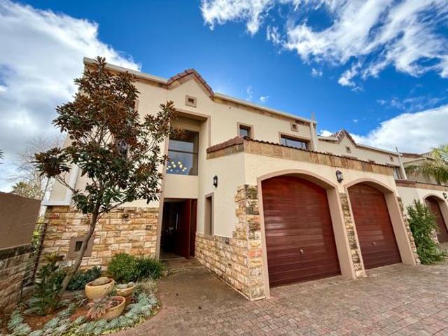 Townhouse for sale in Bloemfontein, Free State