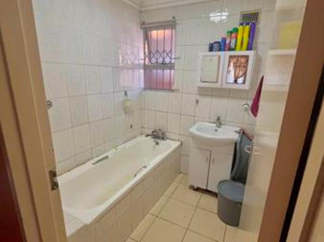 Townhouse for sale in Seaview, Kwazulu-natal