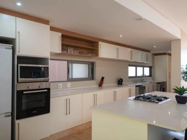 Townhouse for sale in Princess Grant, Kwazulu-natal