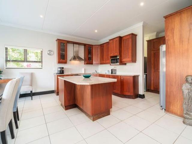 Townhouse for rent in Princess Grant, Kwazulu-natal