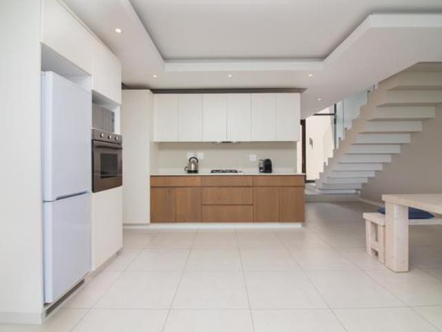 Townhouse for rent in Princess Grant, Kwazulu-natal