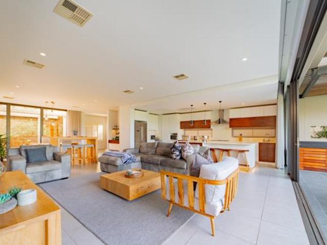 Townhouse for sale in Princess Grant, Kwazulu-natal