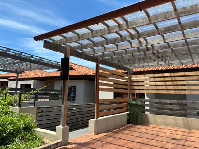 Townhouse for sale in Princess Grant, Kwazulu-natal