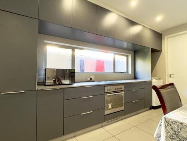 Townhouse for sale in Princess Grant, Kwazulu-natal