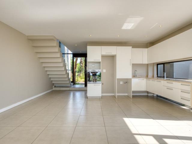 Townhouse for rent in Princess Grant, Kwazulu-natal