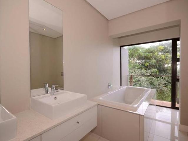 Townhouse for rent in Princess Grant, Kwazulu-natal