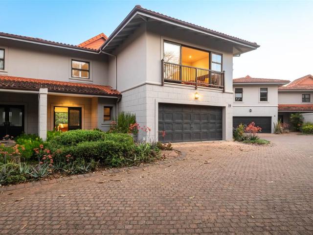 Townhouse for sale in Princess Grant, Kwazulu-natal