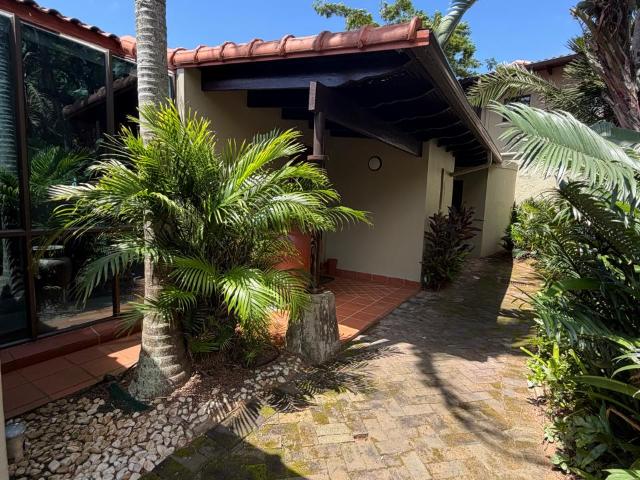 Townhouse for sale in Princess Grant, Kwazulu-natal