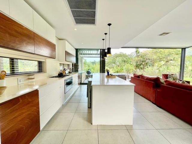 Townhouse for sale in Princess Grant, Kwazulu-natal
