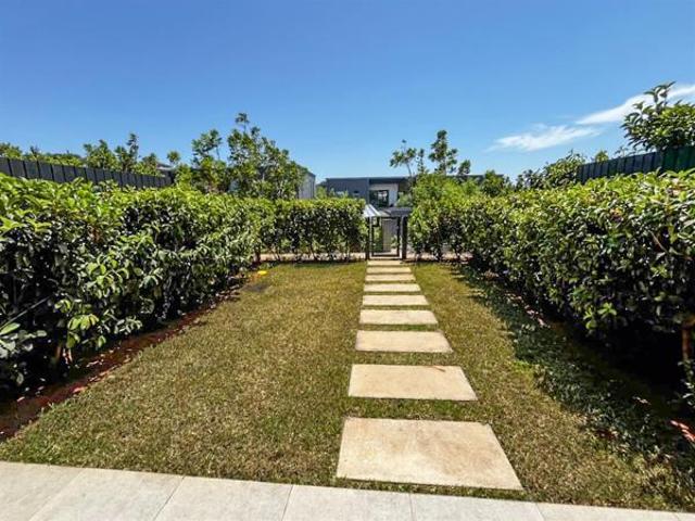 Townhouse for sale in Princess Grant, Kwazulu-natal