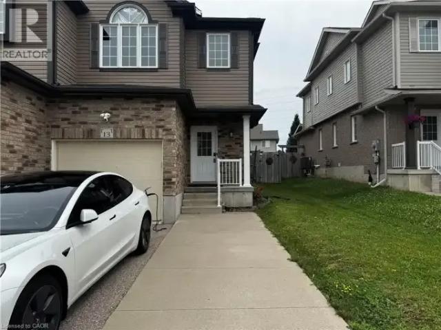 Townhouse for rent in Kitchener, Ontario
