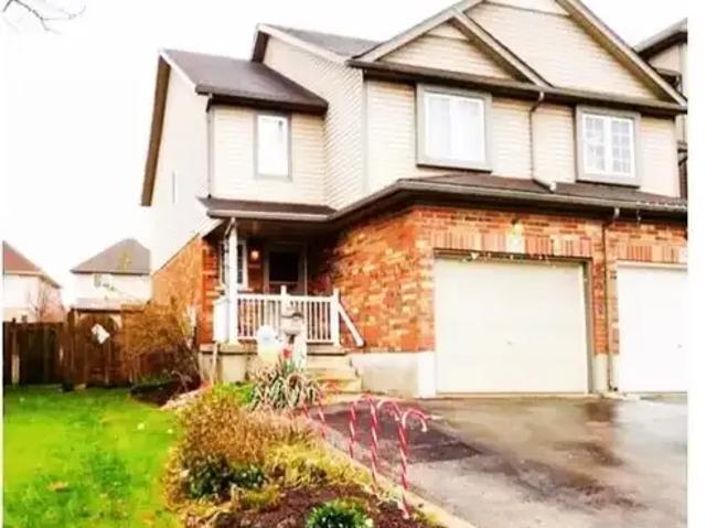 Townhouse for rent in Kitchener, Ontario