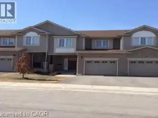 Townhouse for rent in Kitchener, Ontario
