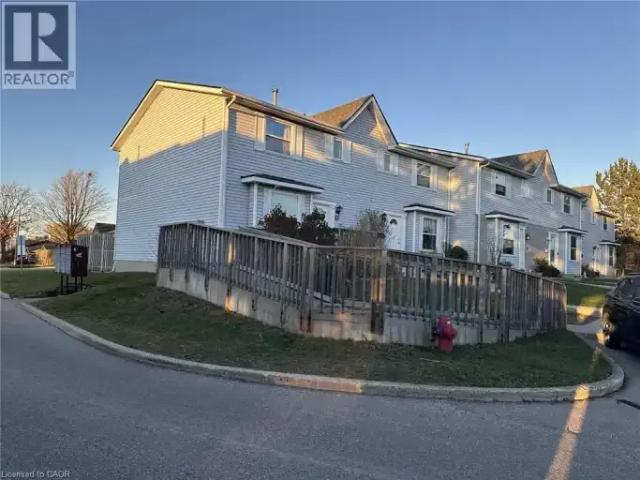 Townhouse for rent in Kitchener, Ontario