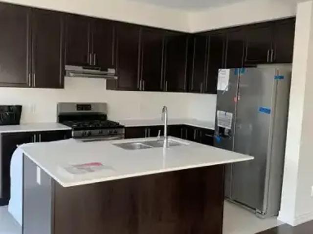 Townhouse for rent in Huron South, Kitchener