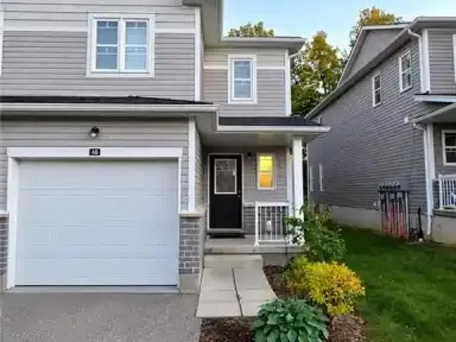 Townhouse for rent in Laurentian West, Kitchener
