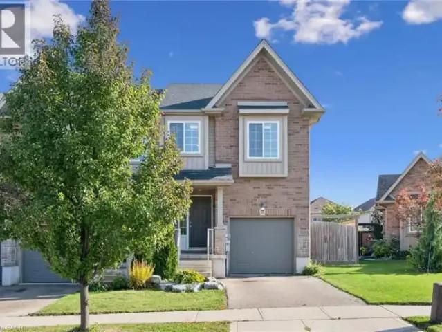 Townhouse for rent in Grand River South, Kitchener