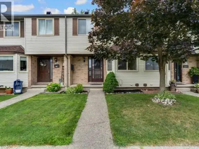 Townhouse for rent in Country Hills West, Kitchener