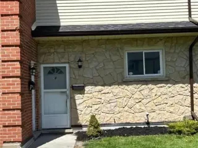 Townhouse for rent in Centreville Chicopee, Kitchener