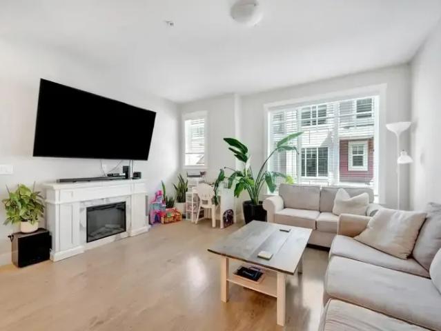 Townhouse for rent in Langley