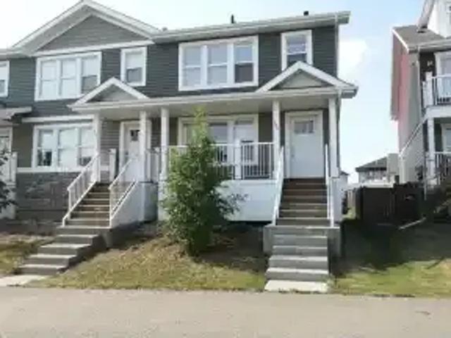 Townhouse for rent in Rolly View, Alberta