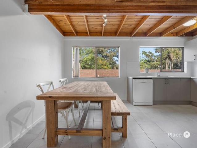 Townhouse for rent in Toombul, Queensland