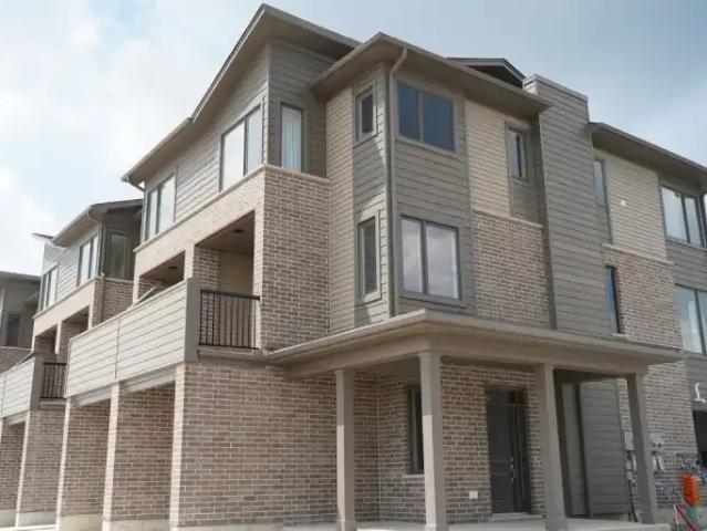 Townhouse for rent in Arva, Ontario