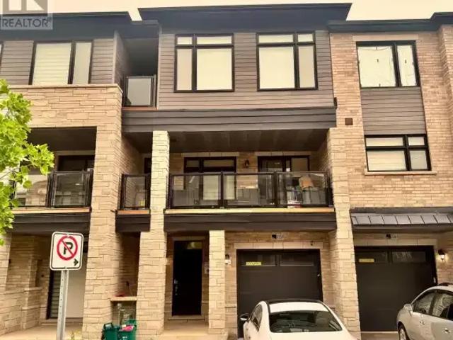 Townhouse for rent in Milton, Ontario