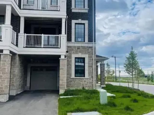 Townhouse for rent in Milton, Ontario