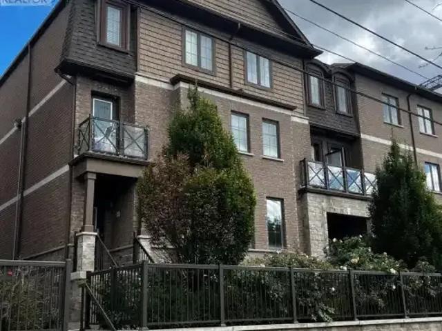 Townhouse for rent in Milton, Ontario