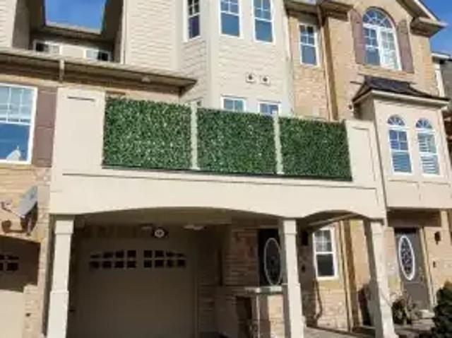 Townhouse for rent in Milton, Golden Horseshoe
